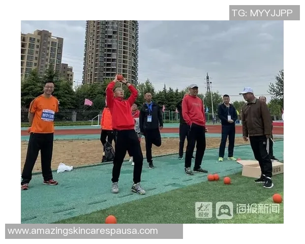 重庆乒乓球队在总决赛积分榜上以66分稳居第一名展现强大实力